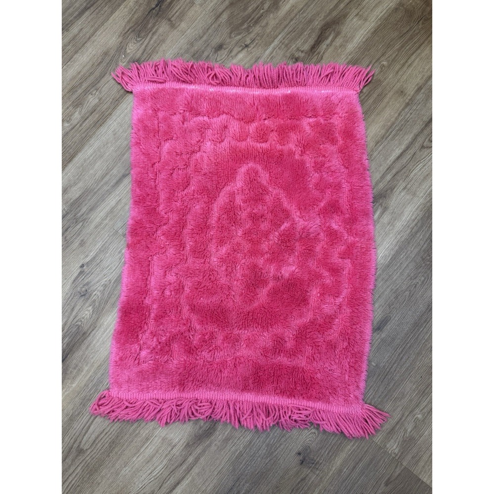 VTG MCM Cannon Monticello Pink Sculpted Bath Rug Mat Floral Fringe